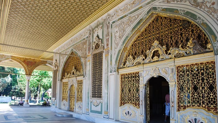 Opening days and hours of Topkapi Palace, Imperial Council 